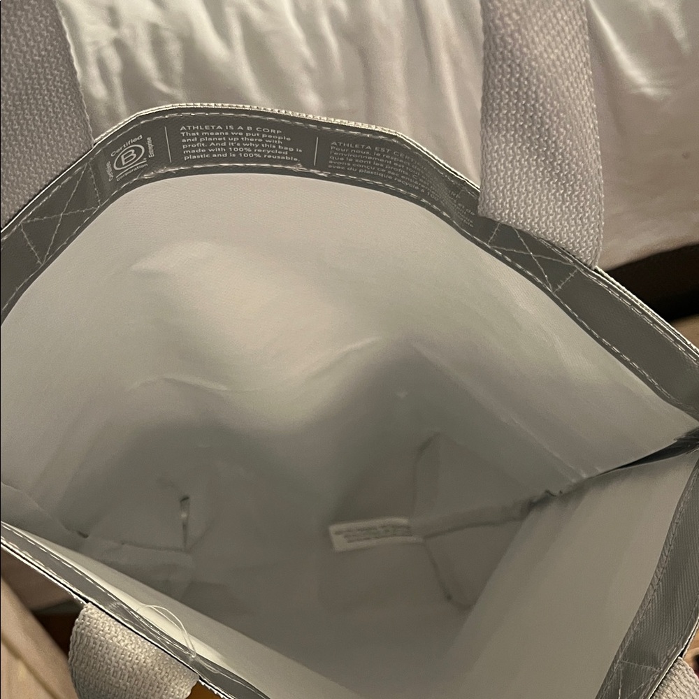 Two Athleta bags - Picture 12 of 14